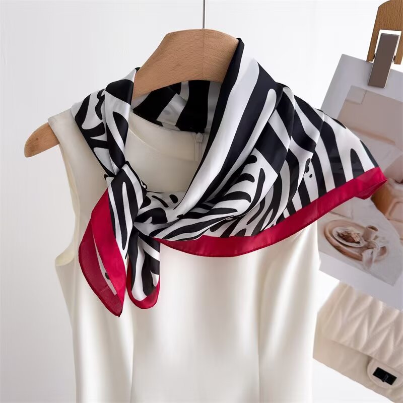 Neuer modischer Schal mit Zebr – Scarf Silk Square Bewertung und Preis